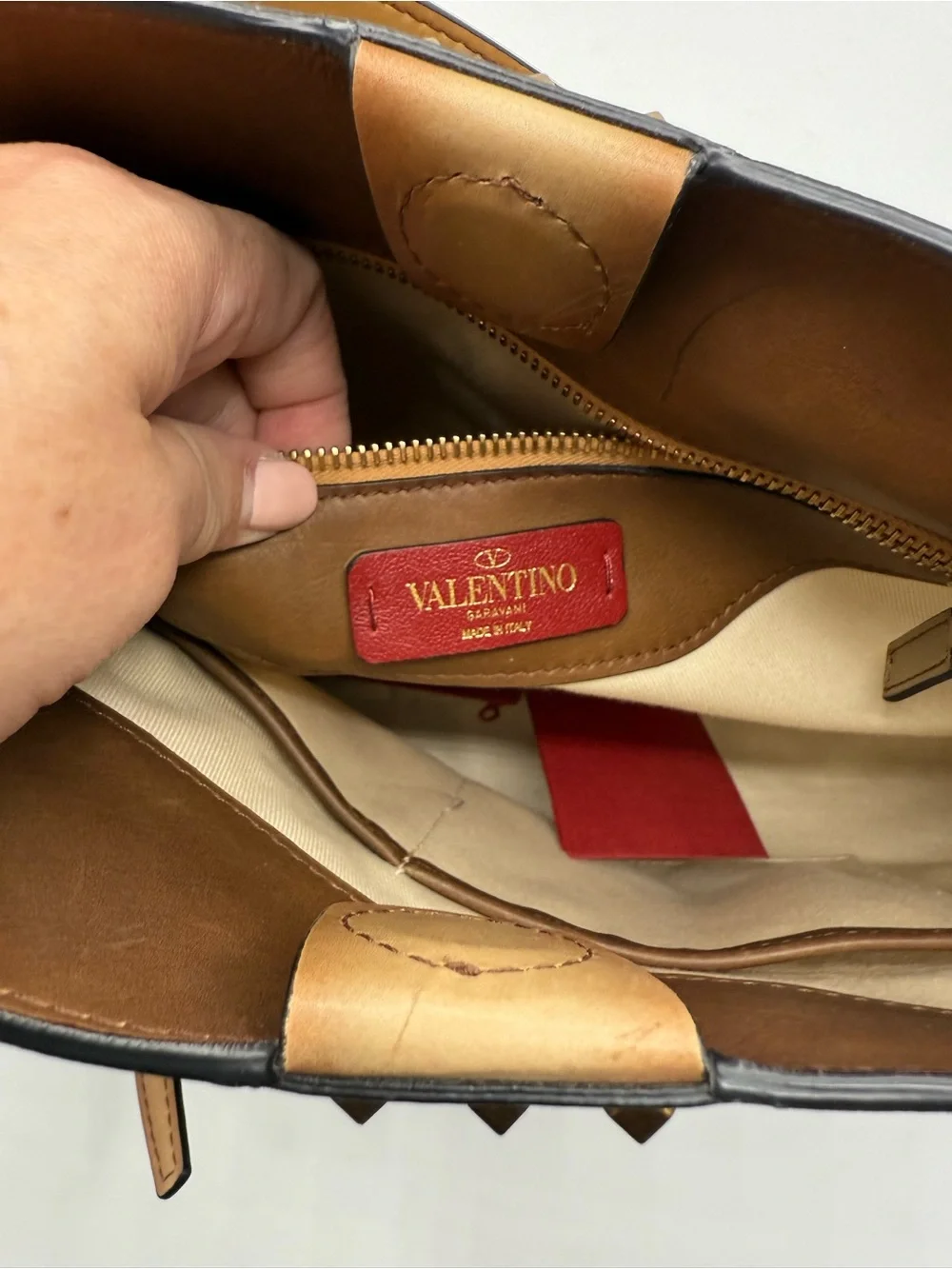 Valentino Garavani - Twinkle Studs Cognac Leather Medium Hobo Bag